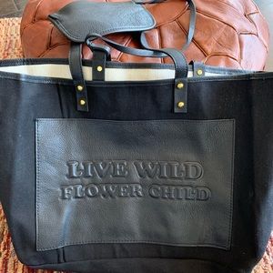 Super cute Live Wild Power Child handbag!